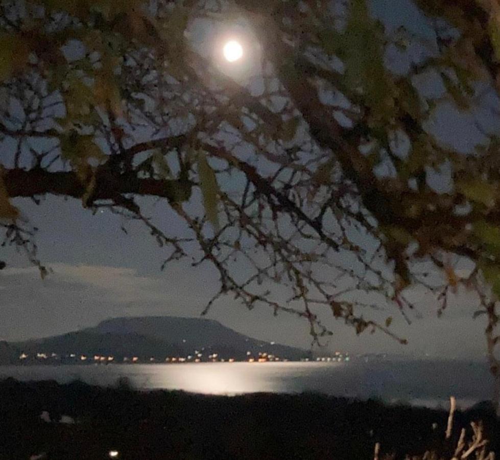 Panorama Balaton Villa Balatongyörök Buitenkant foto